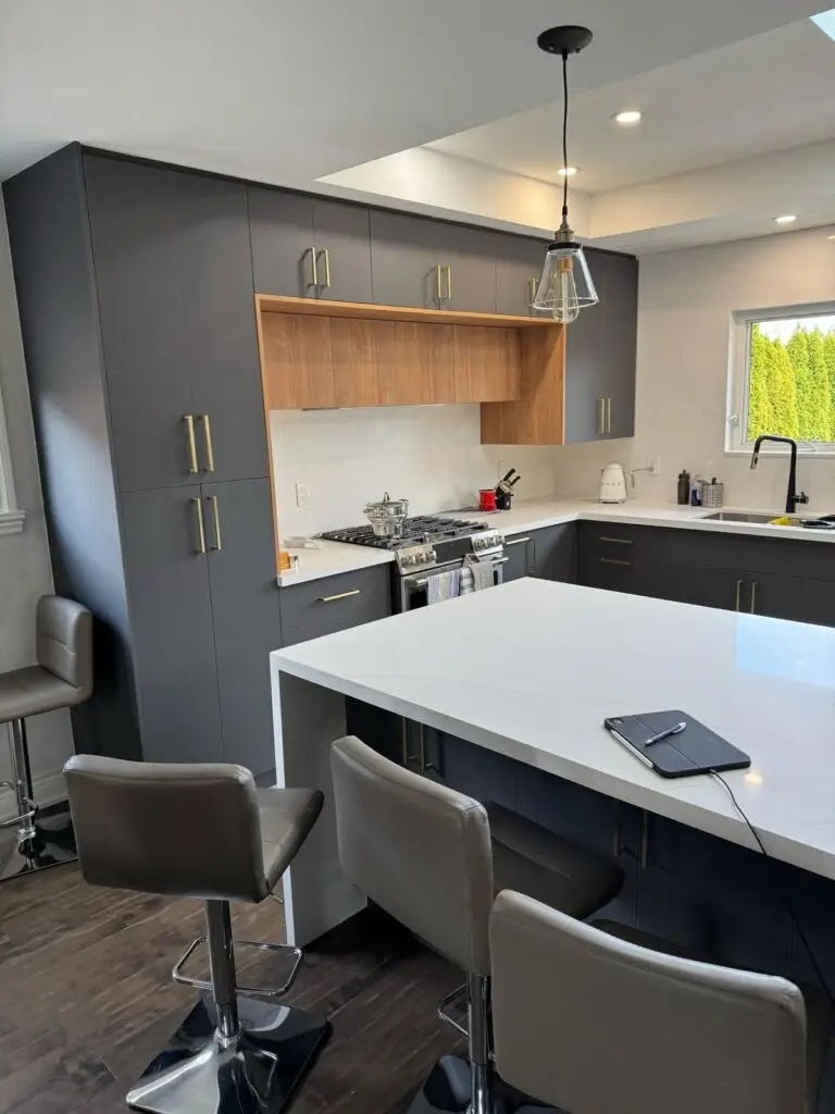 modern kitchen mississauga